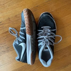 Nike Women’s Volleyball Shoes